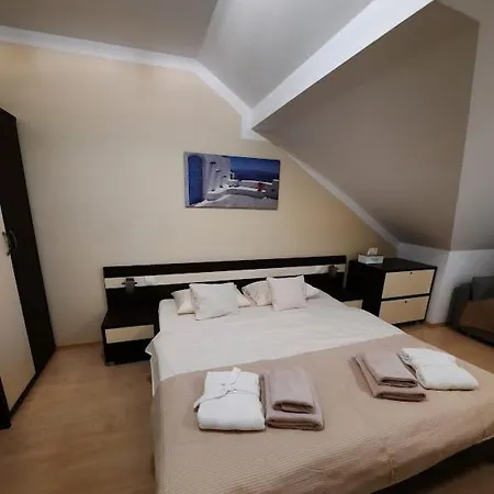 Апартаменты Sienna Бешенёва